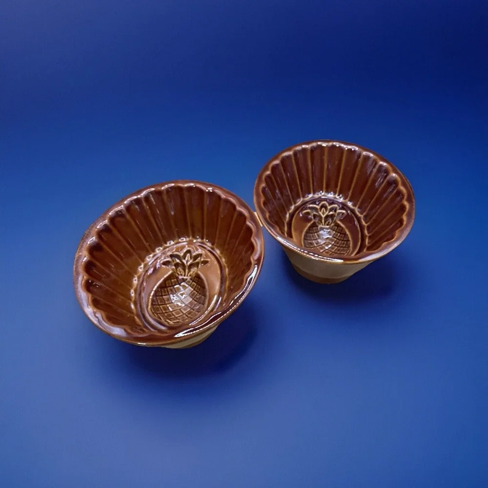 2 Williams Sonoma Brown Glazed Ceramic Pineapple Mold-7